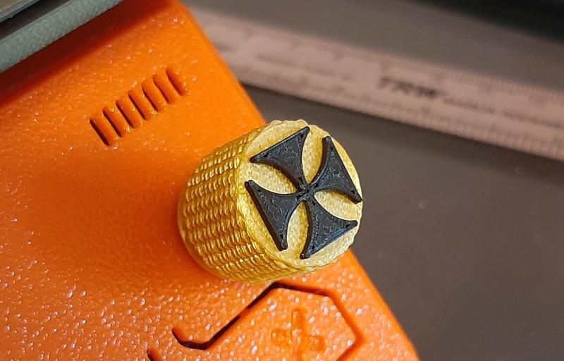 Iron Cross knurled potentiometer knob, 6mm ID, printer knob