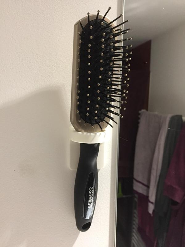 MaccBass hair brush holder