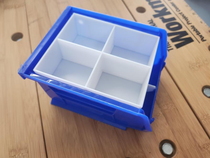 Upper compartment for Akro-Mils 30210