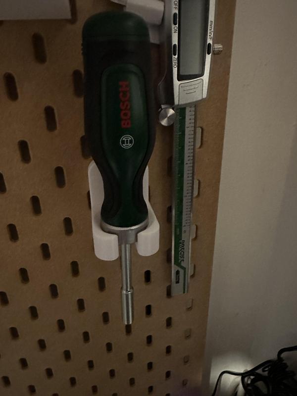 Skådis / Skadis - Bosch Screwdriver