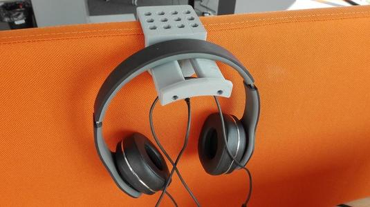 Headphone holder
