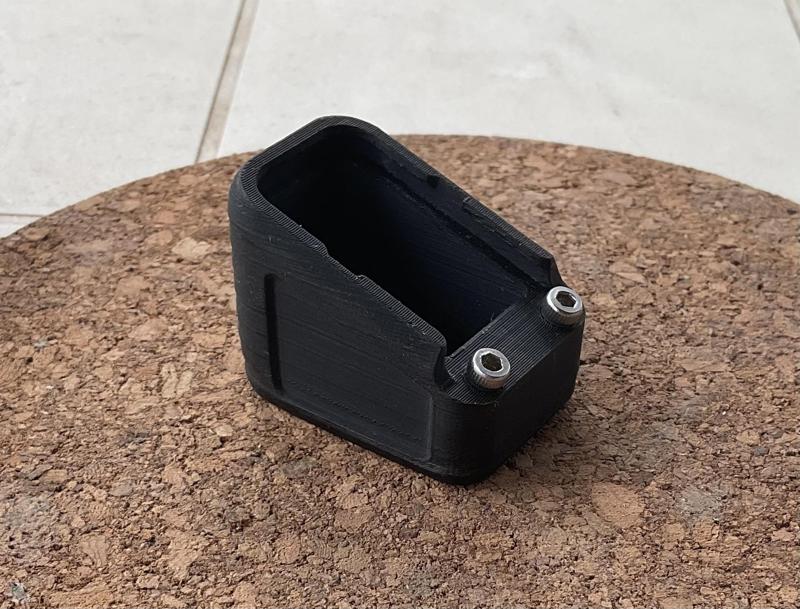 Custom Glock 17 9x19mm | +3 extension (no mag alteration needed)