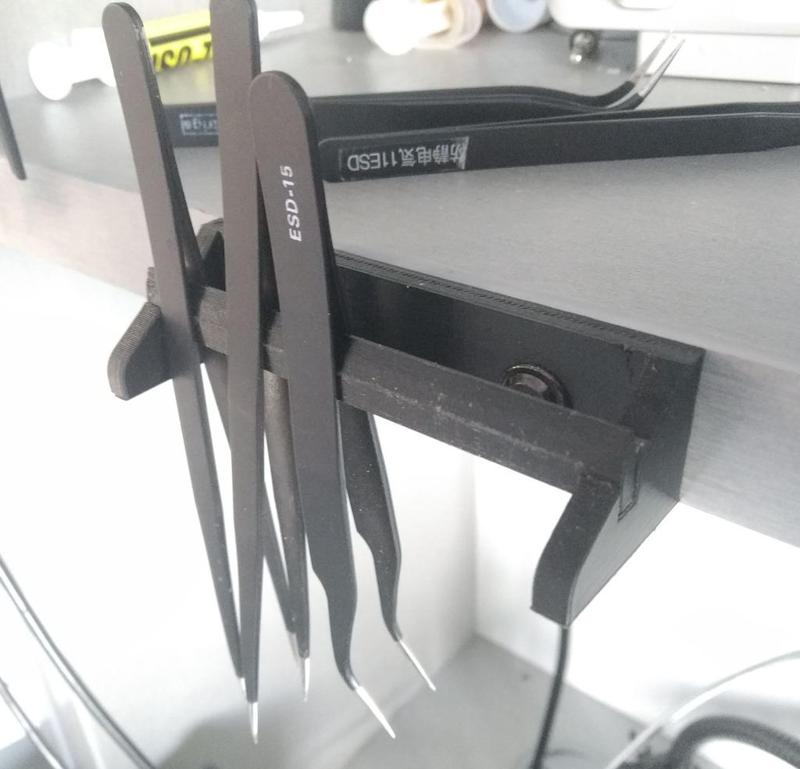 Tweezer holder rack