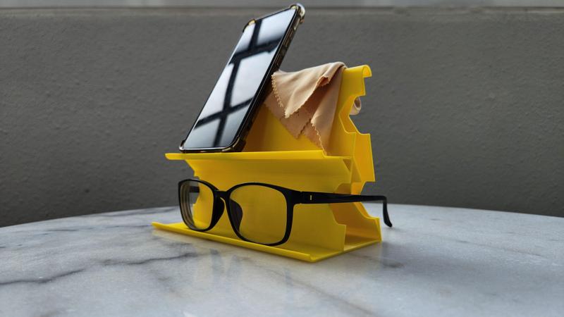 Specs / Glasses + Phone Stand