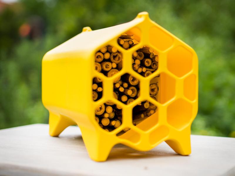 Bee Hotel !!!!DONT 3D PRINT THE TUBES!!!!