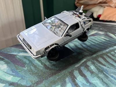 BTTF 2 Delorean (Welly production) stand