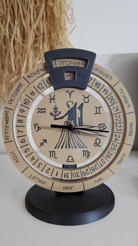 ASTROLOGIE VIERGE calendar clock (Fr/Eng)