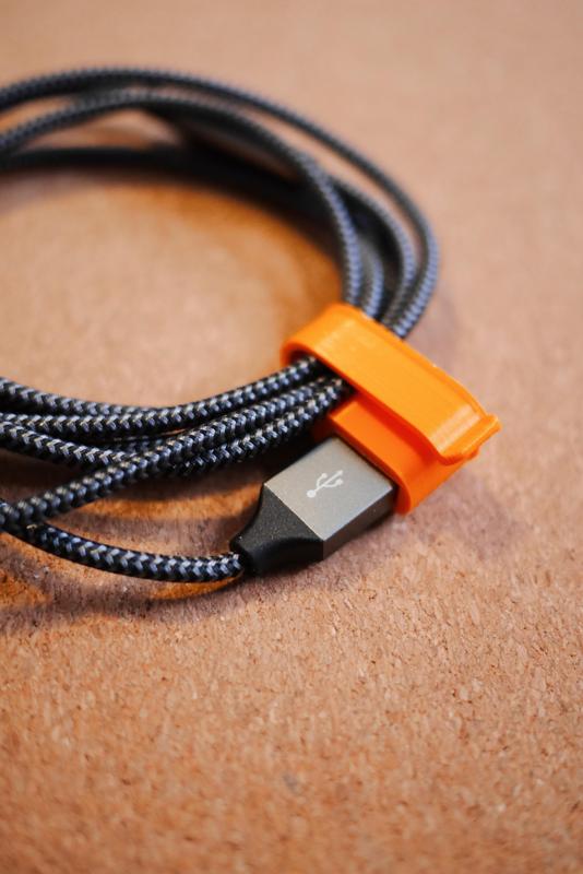 USB A, CABLE HOLDER, CABLE CLIP, CABLE MANAGEMENT, STORAGE