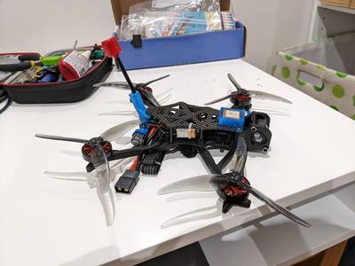 AOS LR5 V1 Folding Antenna mount for O3