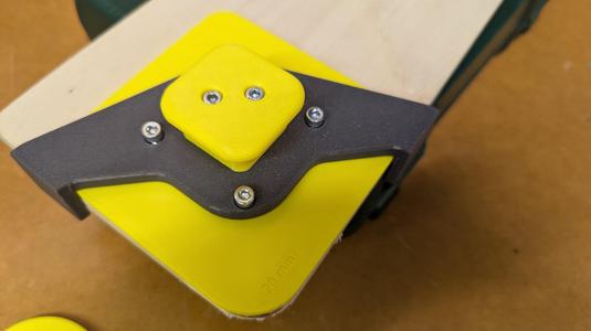 Router Jig trimming Radius/Corner with changeable inserts.