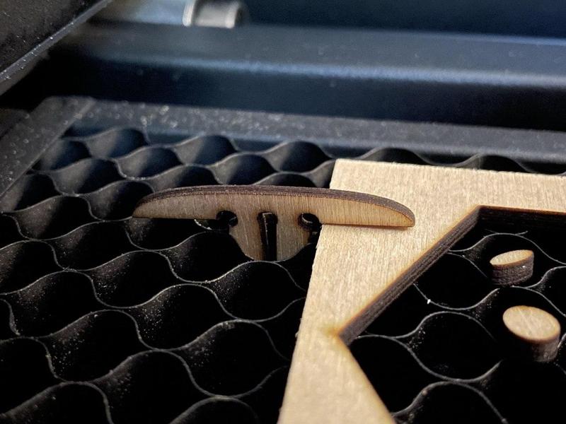 Pin for Flux Hexa laser honeycomb