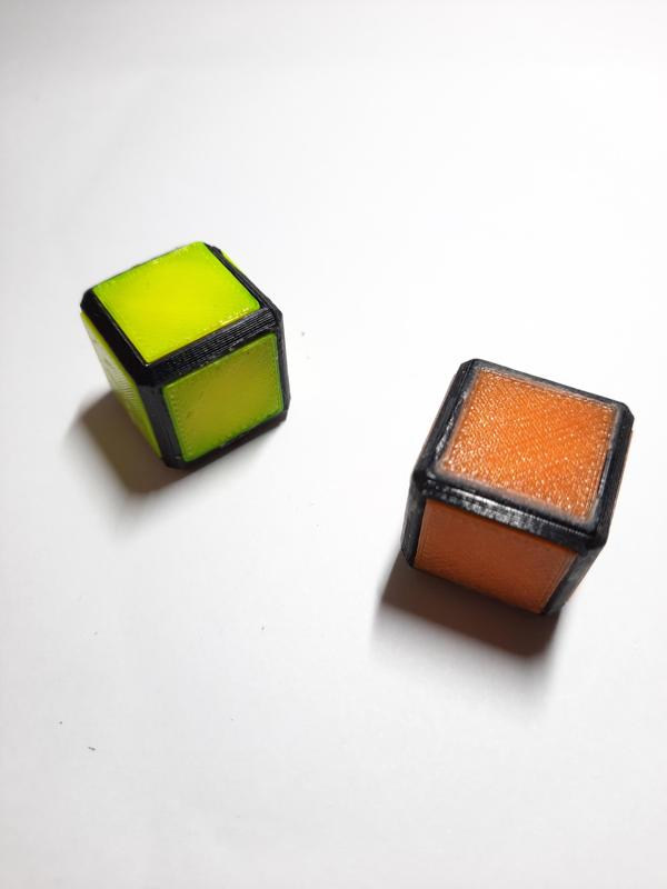 Magnetic tetris cube