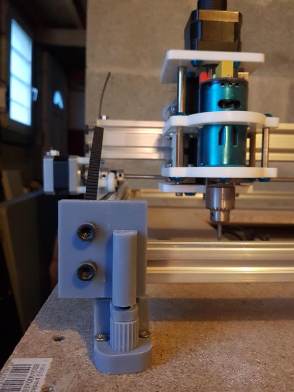 pied ajustable pour machine CNC ou laser