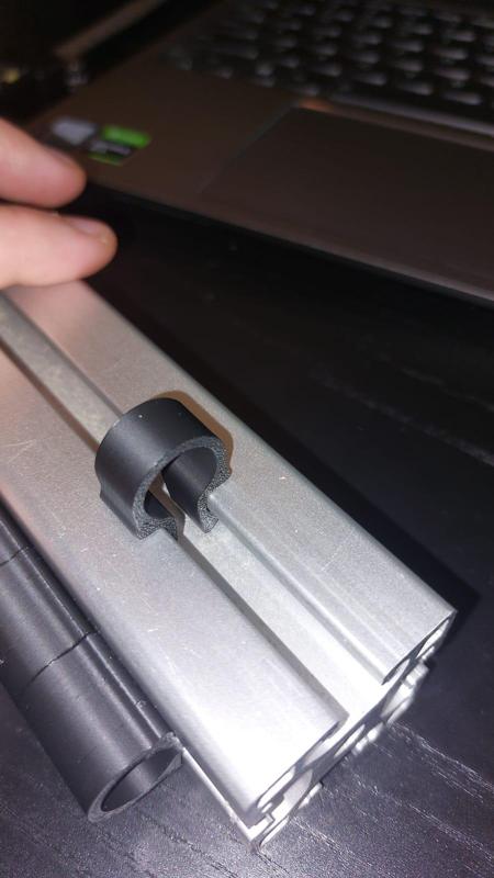 4040 Cable Clip (Motedis)