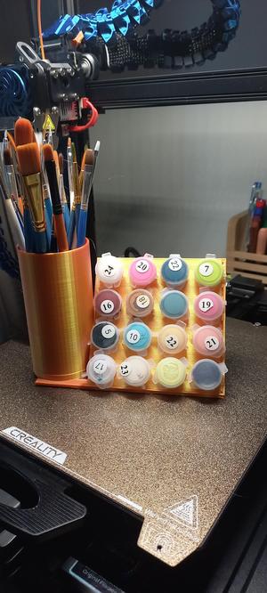 Small paint and brush holder