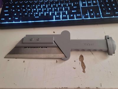 FHW DiResta Razor Sword handle