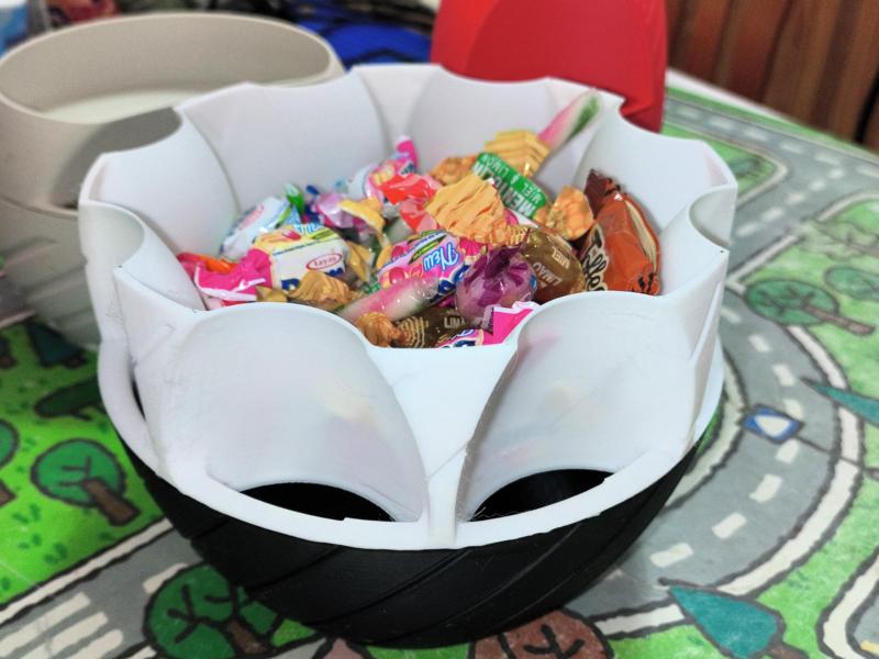 Pistachio Bowl / Sunflower / Halloween Candy for 8