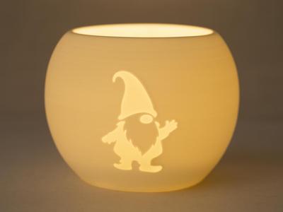 Tealight for Christmas with gloves and gnome