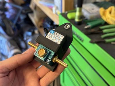 Boost controller holder (Mac valve)