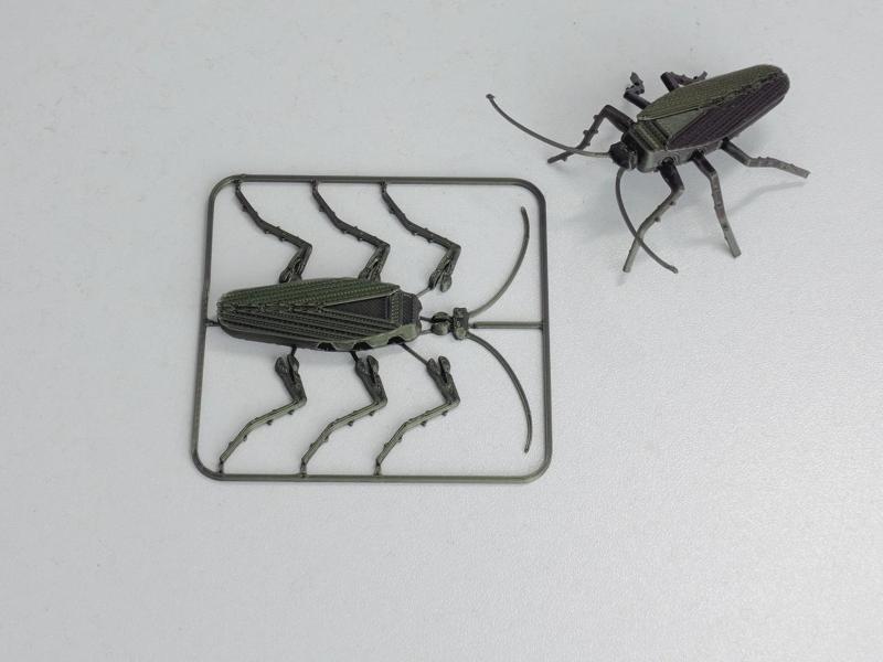 Articulated Cockroach Kit Card