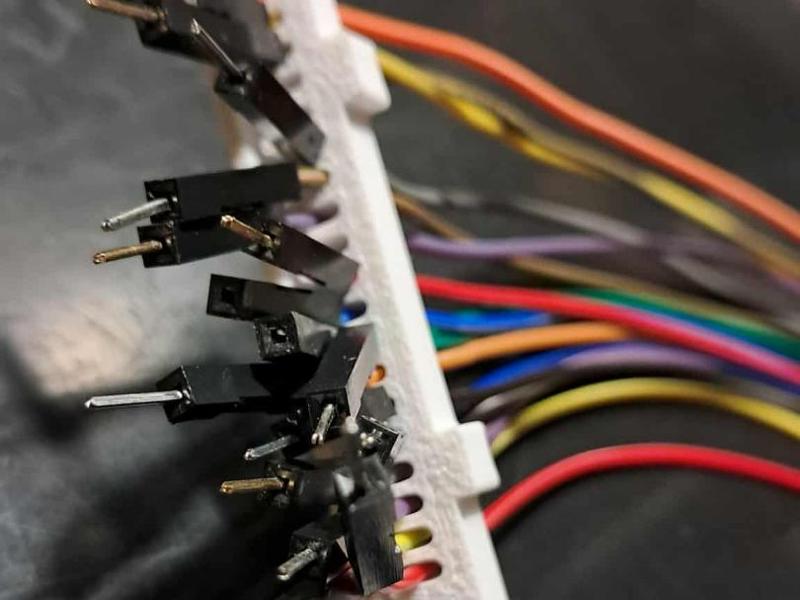 male-male cables holder