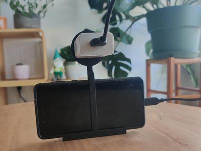 Wall phone hanger