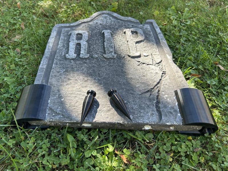 Gravestone holder