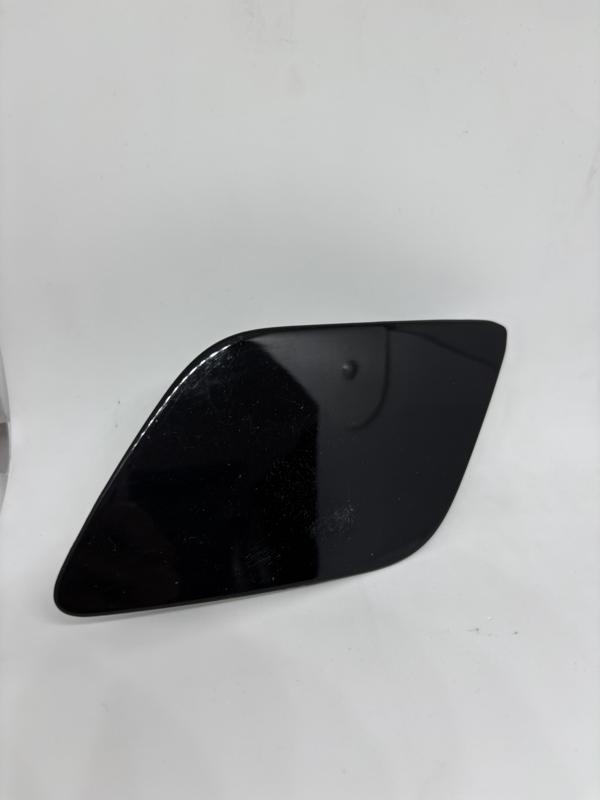 Audi A6 C6 headlight washer cover