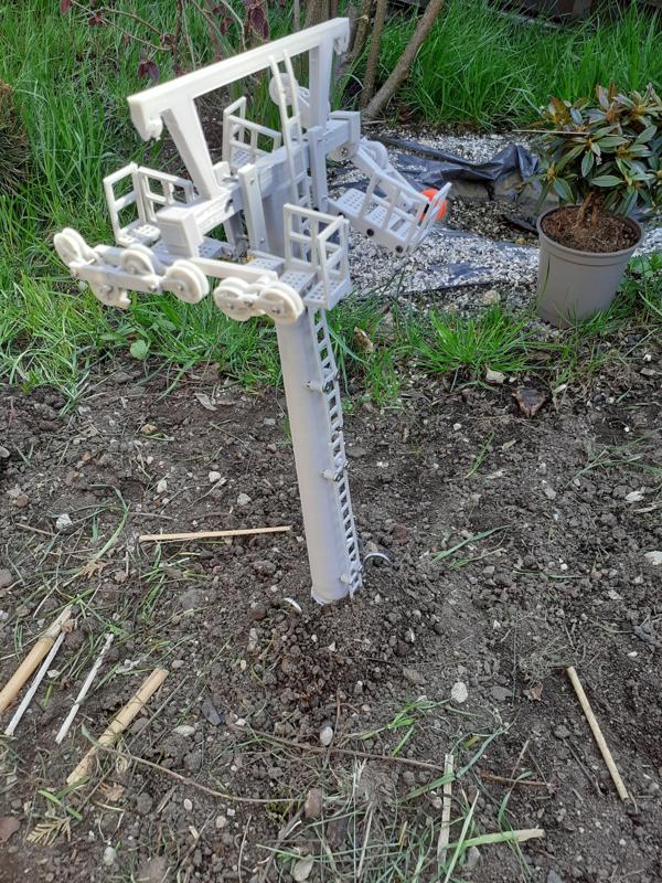 Supports for model cableway 1:32