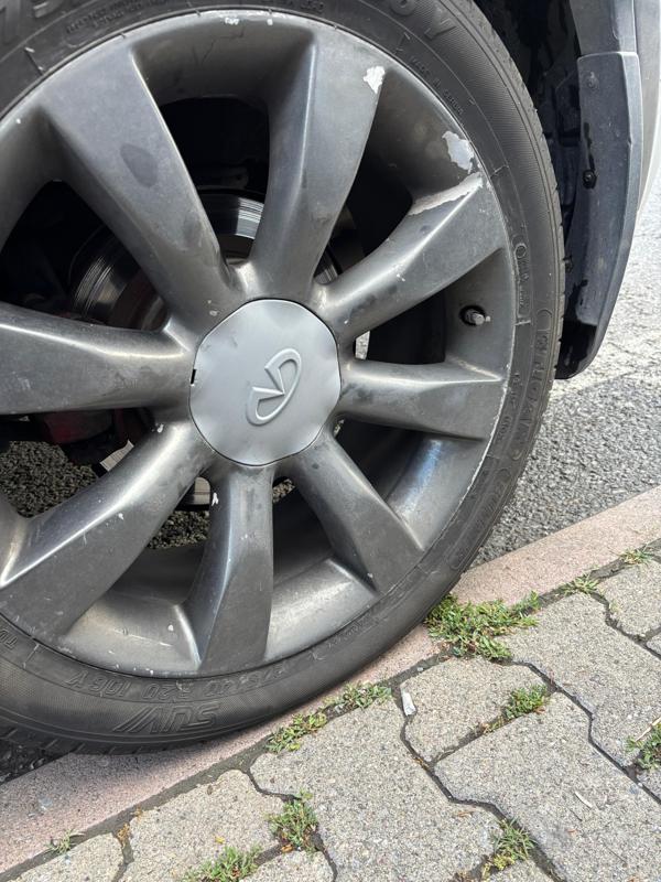 infiniti fx 35 wheel cover