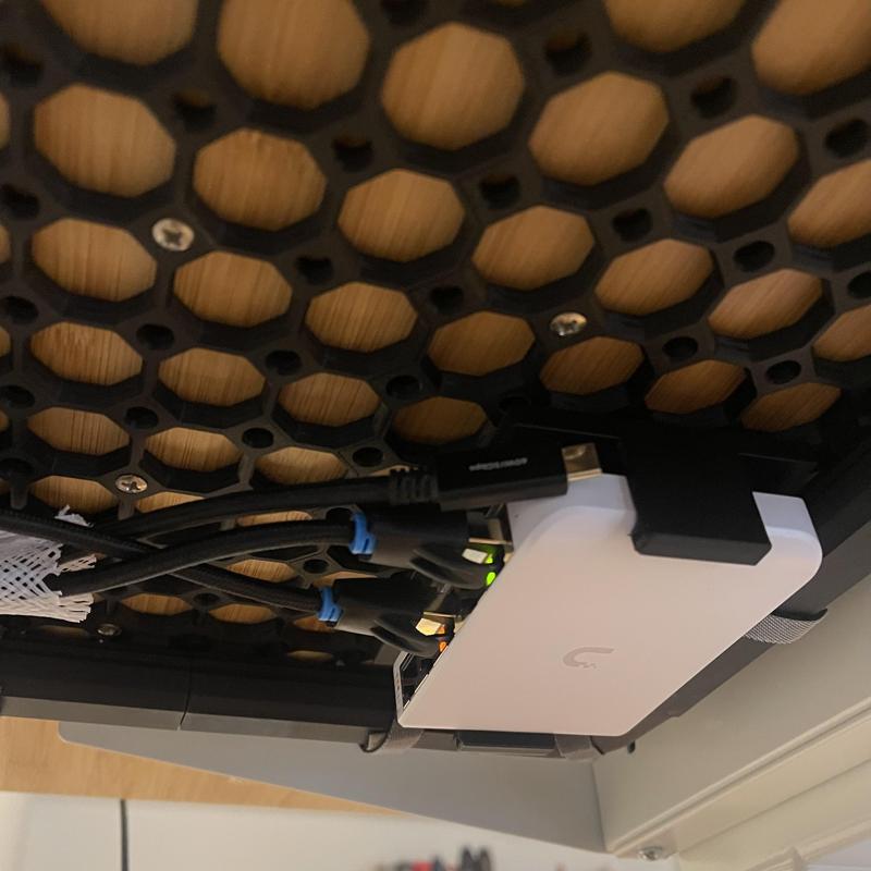 USW-Flex-Mini Bracket for Multiboard/Underware