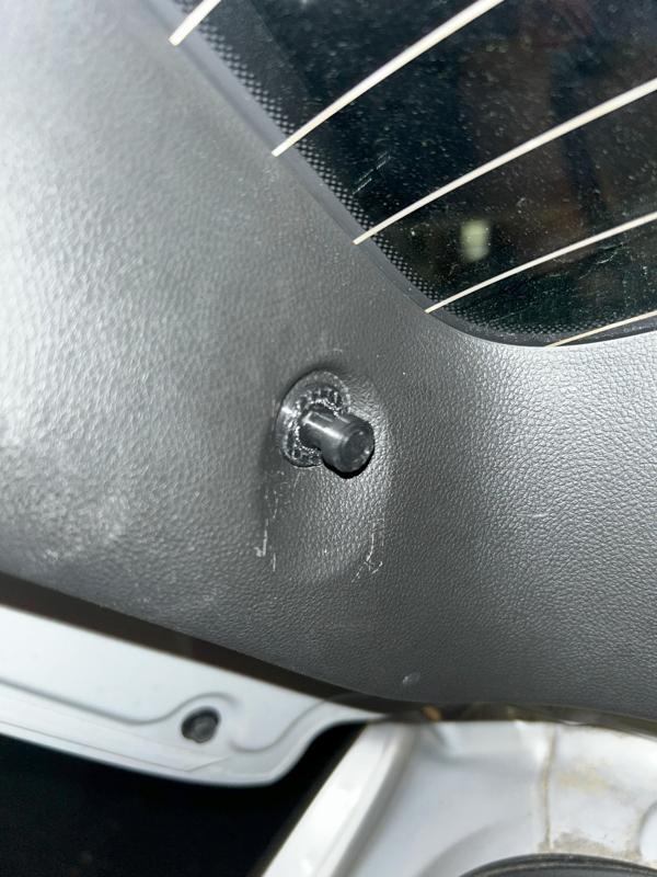 Chevrolet Trax/Buick Encore trunk door parcel shelf string holder