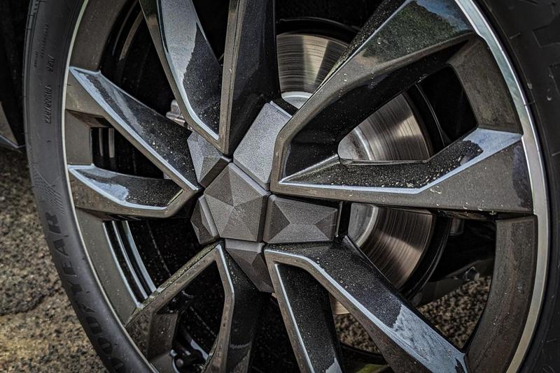 Minimalist aero hub cap (rim cover, trim) for Skoda Fabia, Octavia, Kodiaq, Karoq, Superb