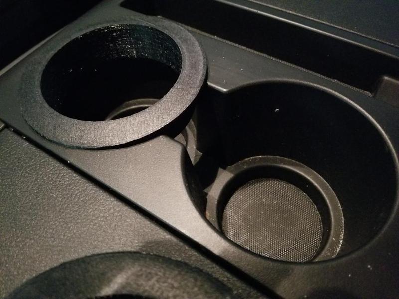 Tundra (2018) cup holder adapter - 6 Seater