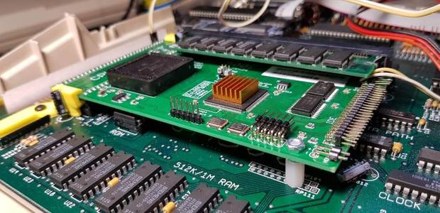 Amiga 500 Wicher i500 holder