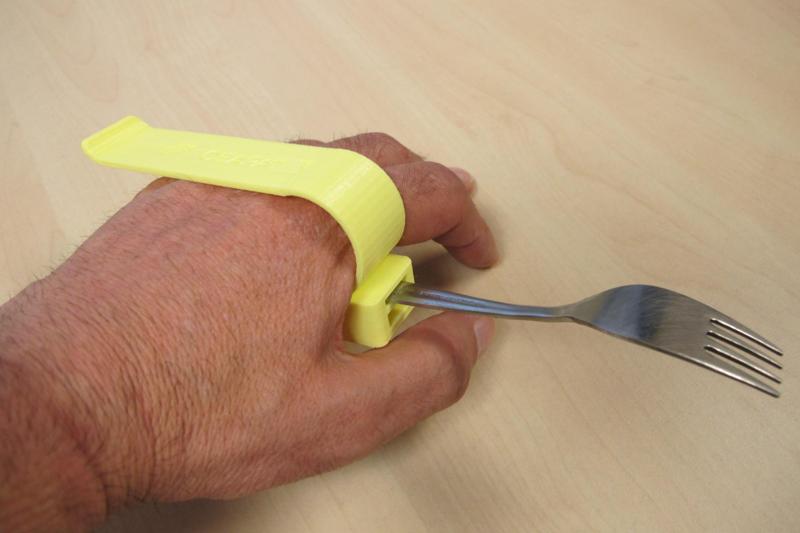 Palmar clamp for cutlery / Pinza palmar para cubiertos