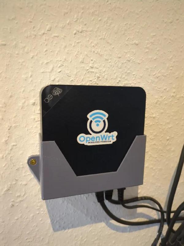 Beelink EQ13 wall mount   