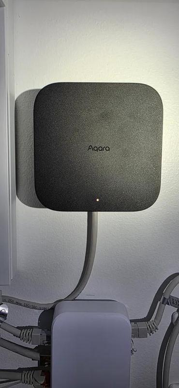 Aqara M3 Hub wall mount adapter/spacer   