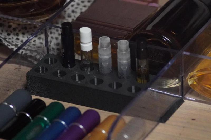 Fragrance samples holder for Ikea Pax Komplement dividers   