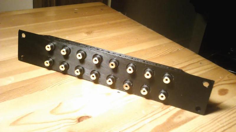 RCA patchbay for 10 inch rack   