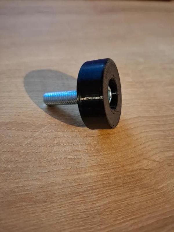 Stehfuss M8 PLA und TPU   