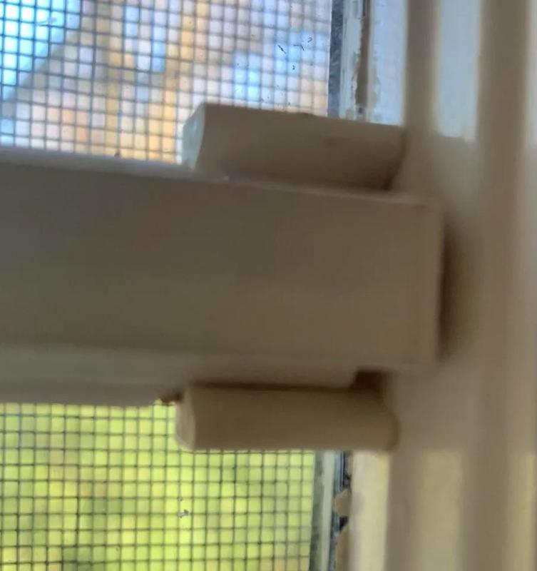 Mullion Clips (a.k.a. Muntin Bar Clip) for 1980's Windows (USA)   