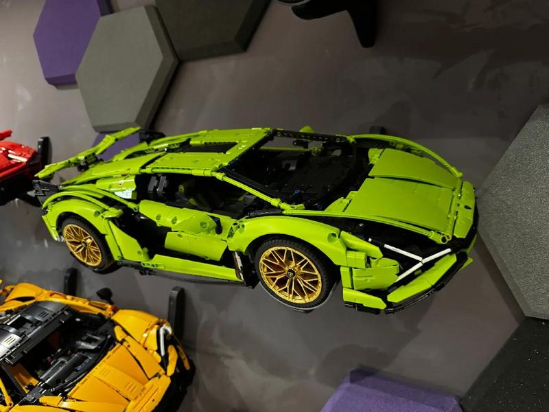 Lego Wall Support for Lamborghini Sian 42115   