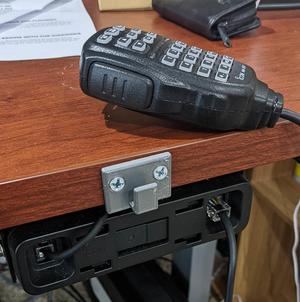 Icom IC-2730 mic hanger