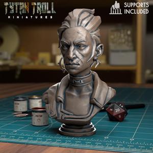 Gang Leader Female Bust [Pre-supported]