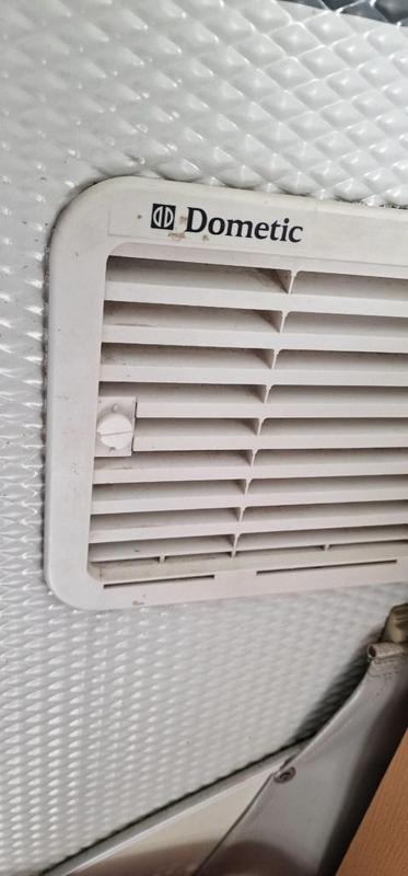 LMC Dometic Münsterland Schraube 