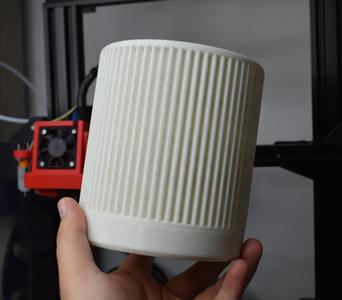 Simple Planter with Drainage Hole and Tray