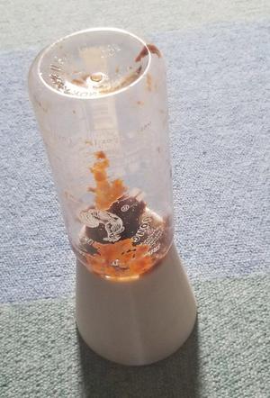 Sriracha Sauce Upside Down Condiment Holder
