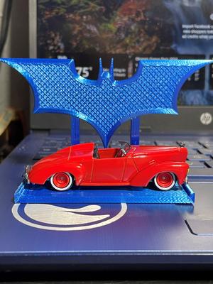 THE  HOTWHEELS BAT STAND