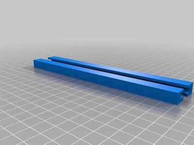 Modular customizable socket rail.